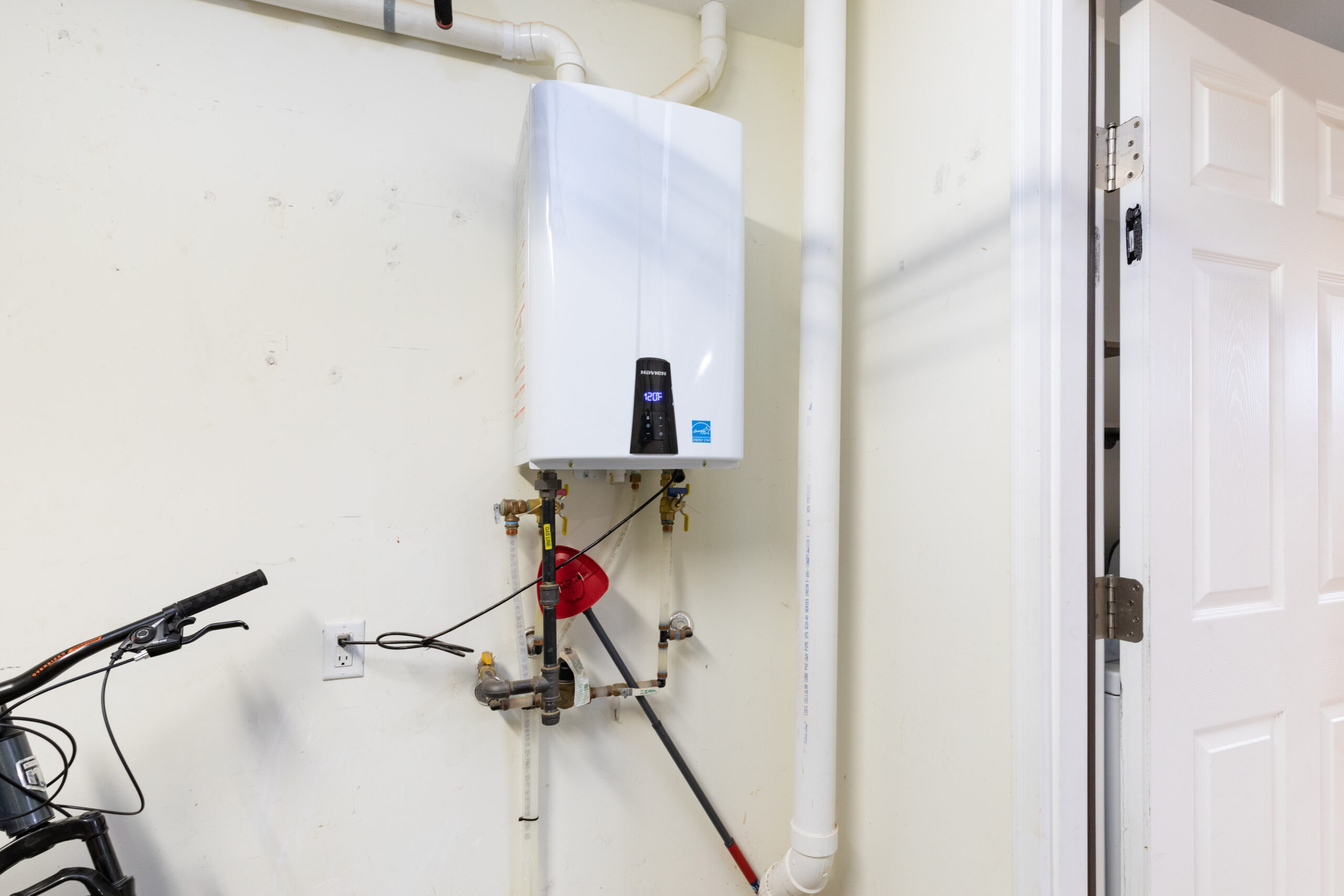wall mounted tankless water heater